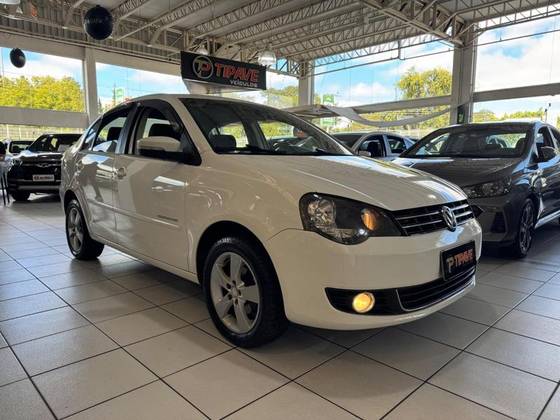 VOLKSWAGEN POLO SEDAN 1.6 MI COMFORTLINE 8V FLEX 4P MANUAL VOLKSWAGEN POLO SEDAN 1.6 MI COMFORTLINE 8V FLEX 4P MANUAL
